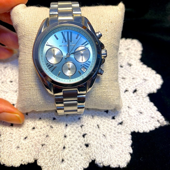 Michael Kors Women's Bradshaw MK6098 Stainless-Steel Quartz Watch w/new battery - Picture 4 of 10